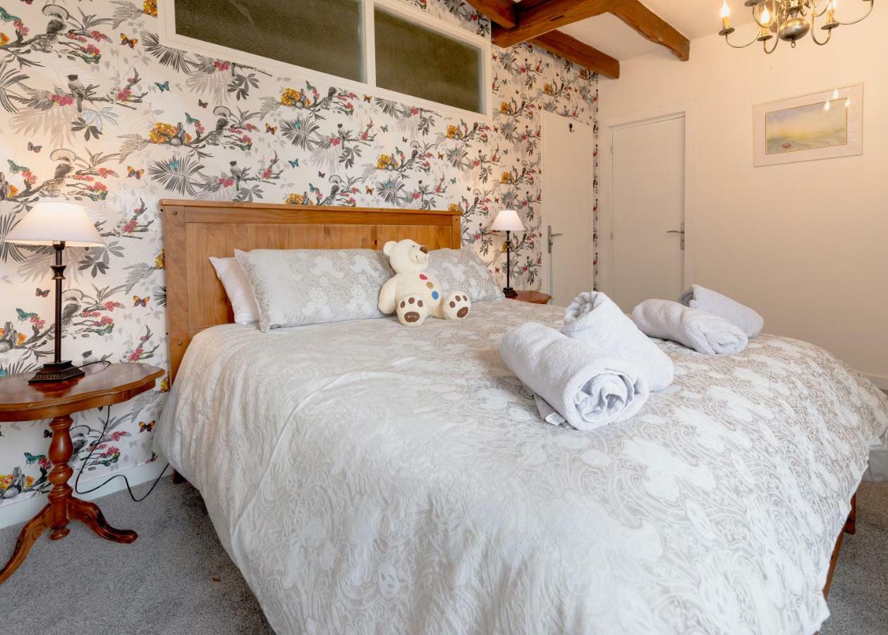 Auberge Du Noyer Londigny Buitenkant foto